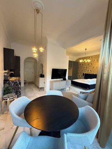 현대적인 럭셔리 플랫, 역까지 걸음 거리