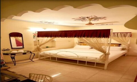 FabHotel Boutique Stays Lake Pichola