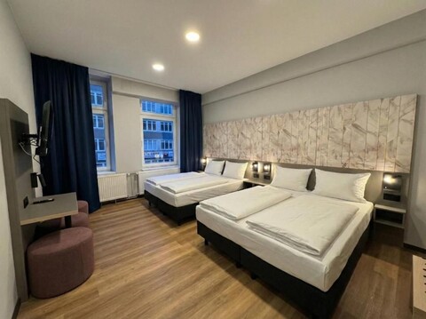 Nivara Hotel