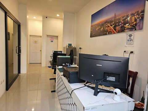 그랩슬립 호스텔, DMK 공항