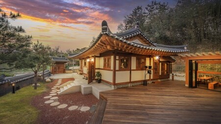 강릉 영진한옥애풀빌라