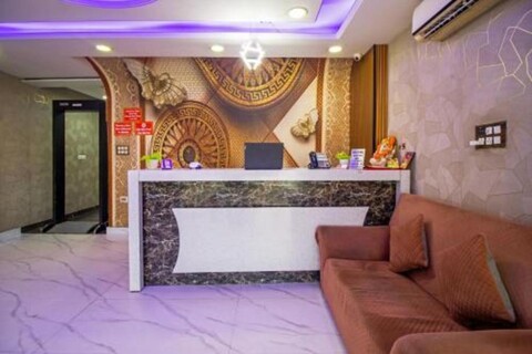 HOTEL SR PALACE, from IGI & Domestic Airport Delhi