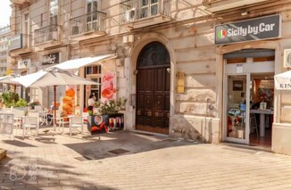 B&B Un Passo Dal Treno Piazza Vittorio Veneto 36-Salerno Station