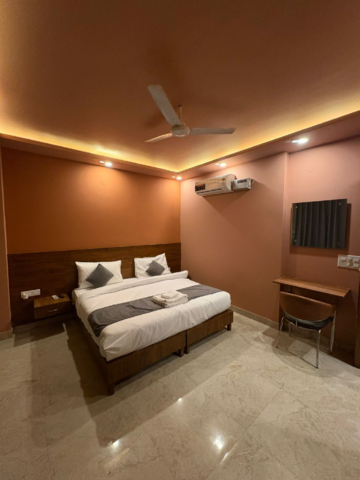 Goroomgo Vikrant Residency Gurugram