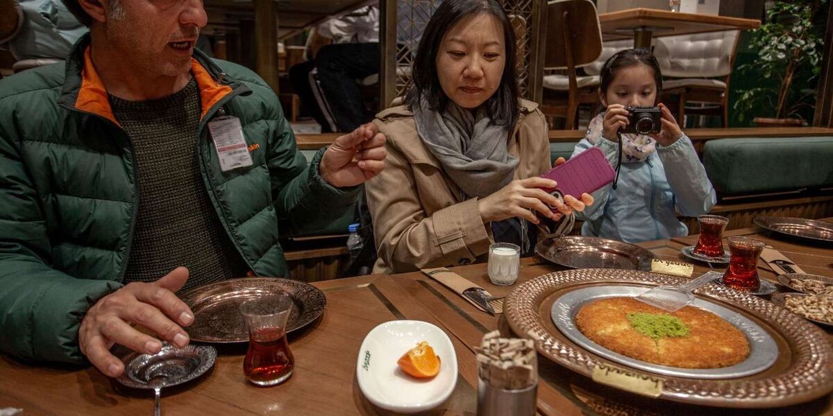 이스탄불 보스포러스 양안 미식 투어 + 페리 횡단 :: 8곳