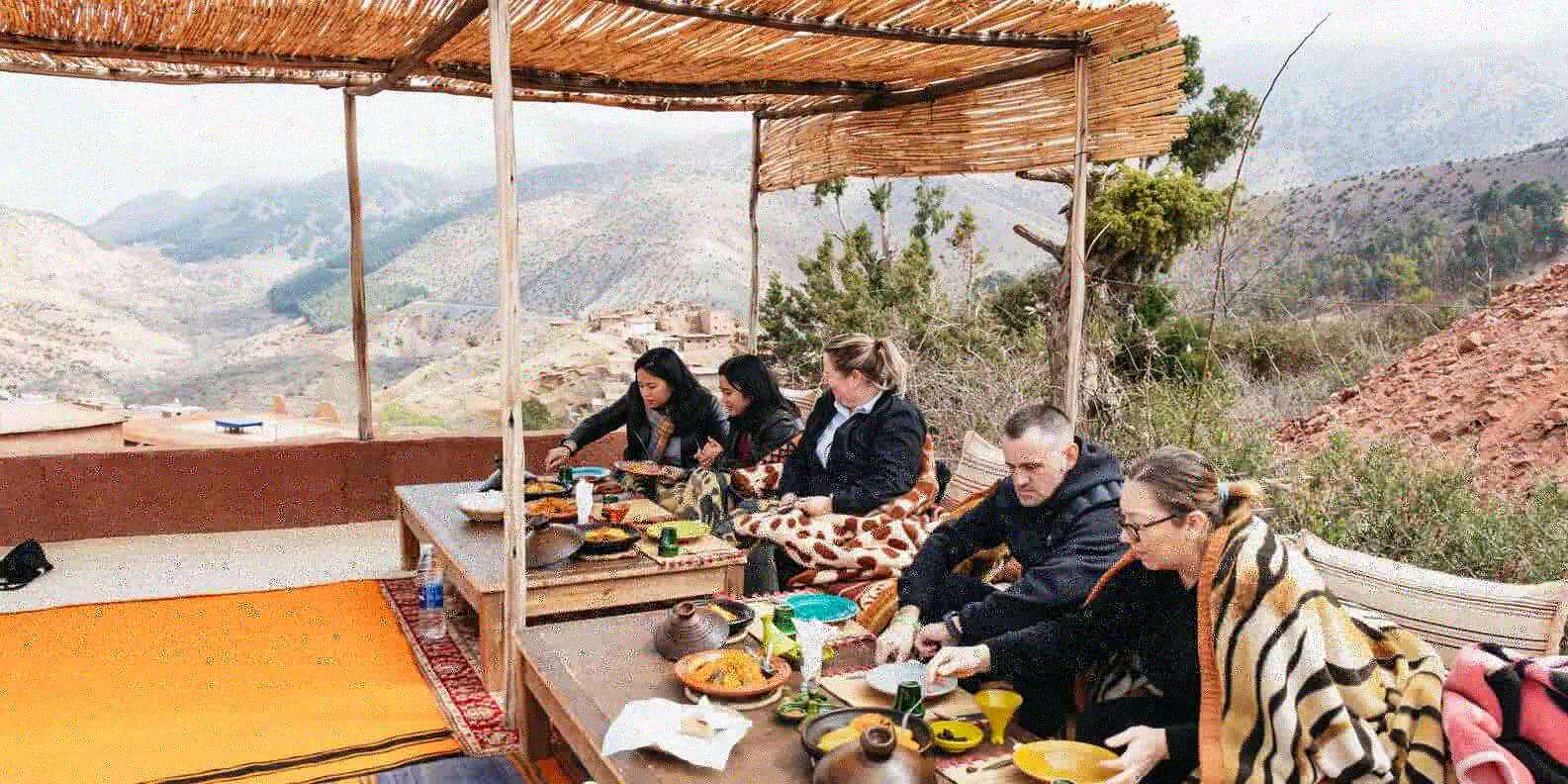 [마라케시] 아틀라스 산맥 5개 계곡 탐험 :: 베르베르 전통 점심 포함