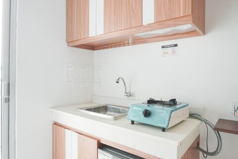 Comfort Studio Room at Bassura City Apartment