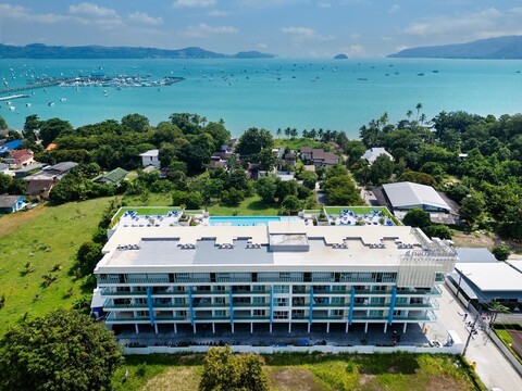 푸켓 찰롱 마리나 베이 뷰