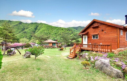 진안 데미샘큰바위펜션