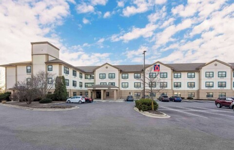 스튜디오 6 익스텐디드 스테이 시카고 리슬