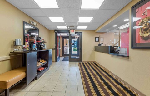 스튜디오 6 익스텐디드 스테이 버팔로 애머스트 NY