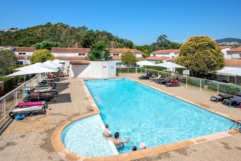 컴포트 아파트호텔 망들리유 라 나풀레 빌리지