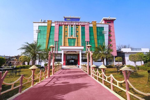 FabHotel Highway Pride