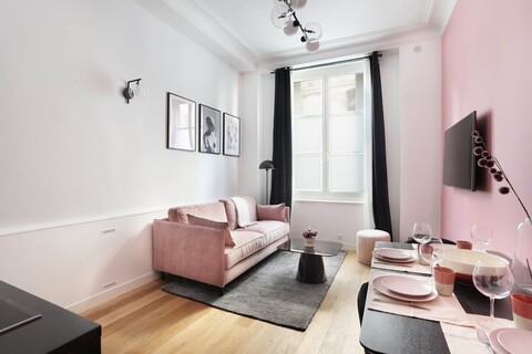 매력적인 아파트, 루브르 박물관 / 콩코르드