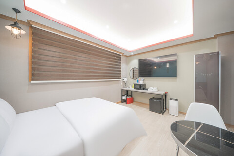 구미 인동 호텔 크리스탈