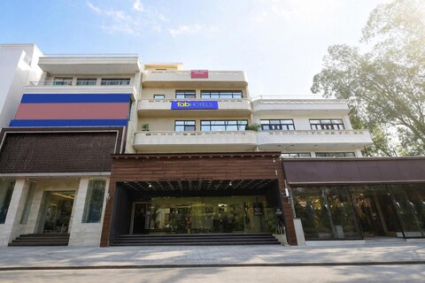 FabHotel Park View