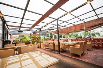 hotel white fields