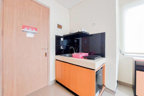 Homey And Comfort Studio Apartment At B Residence
