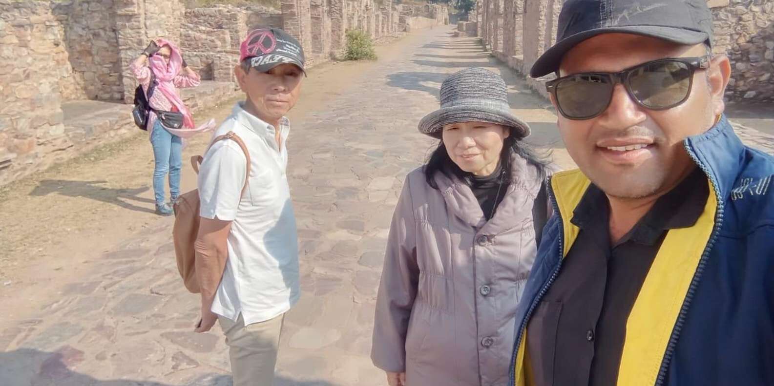 [자이푸르] 찬드 바오리 계단식 우물 + 방가르 요새 당일 투어 (올인클루시브)