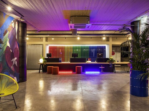 이비스 스타일스 로마 아우렐리아