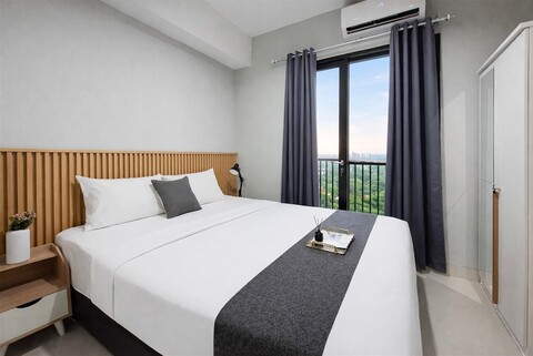 고요한 스튜디오, 더 아요마 아파트먼트