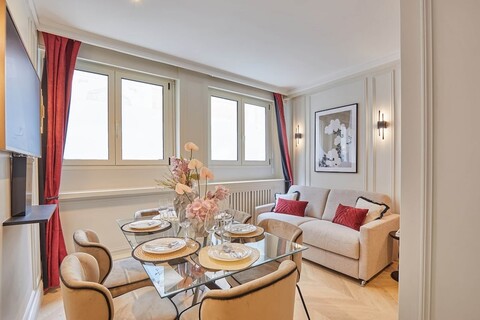 에펠탑 아파트먼트 앙발리드