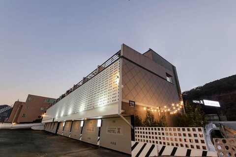 청도 호텔 엑스