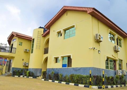 Gracefield Hotel &  suites