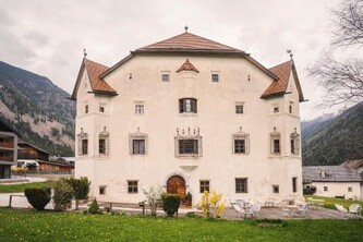 Ansitz Heufler by Norbert Niederkofler