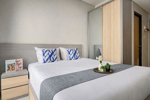 먼로 타워 아파트먼트의 우드톤 스튜디오