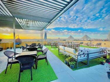 Palm Pyramids View Hotel