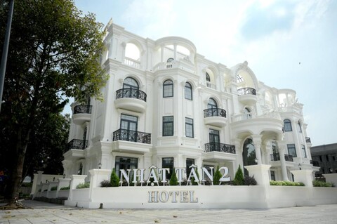 Nhật Tân 2 Hotel