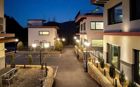 Amora Premium Poolvilla