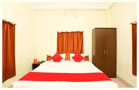 Goroomgo Somnath Rest House Puri - Near Sea Beach