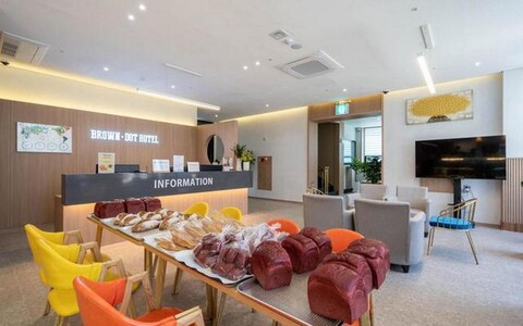 제천 브라운도트 제천화산점(종합운동장)