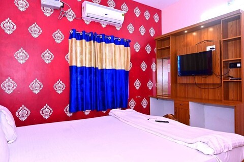 호텔 키르티 인