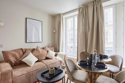 파리 중심의 새로운 아파트, 르 마레