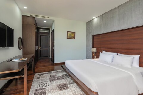 나트랑 오션 프론트 럭셔리 빌라, 아보고