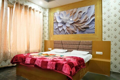 Hotel Gurudev Inn