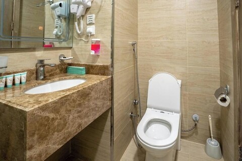 쿠르투바 알 아지지야 2 호텔