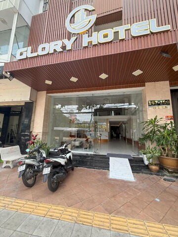 Glory Hotel