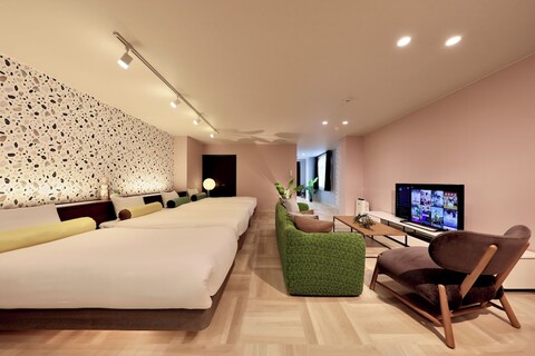 미나미셈바 크리스탈플라자