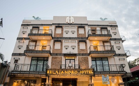 선데이 벨라얀드로 호텔