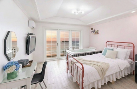 태안 파티파티펜션 (청포대 해수욕장 도보 2분)