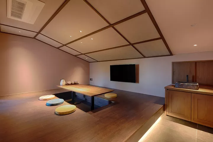 room detail thumbnail 0