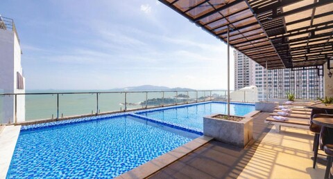 혼쩡 리트리트 호텔 나트랑