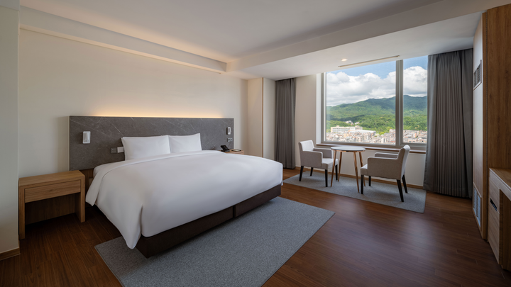 room detail thumbnail 0