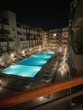 Avenue Alhambra princess resort