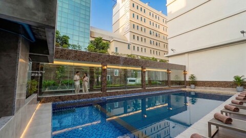 우아한 공항 호텔