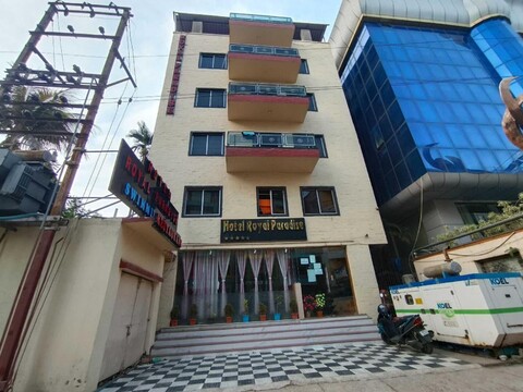 Hotel O Royal Paradise